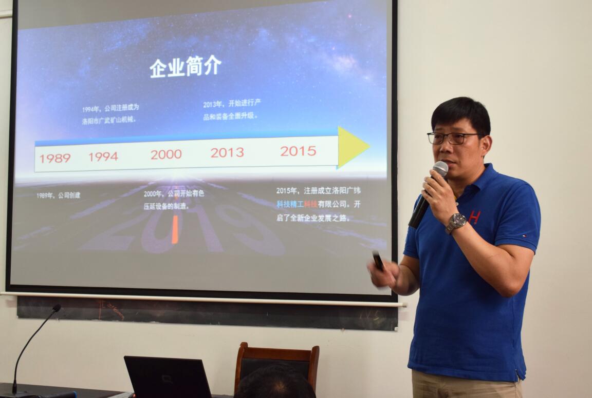 1560764190282624.jpg 1560764190282624.jpg