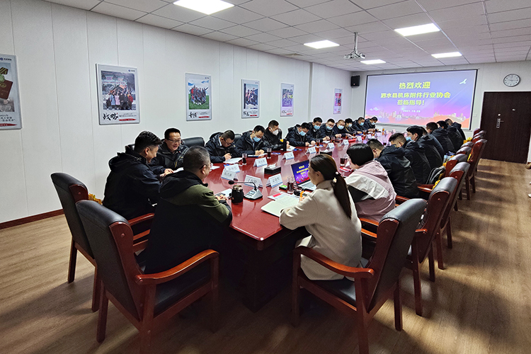 1634786172250007.jpg 【整理】泗水機(jī)床附件行業(yè)協(xié)會來訪照片L1020褚少青 (4).jpg