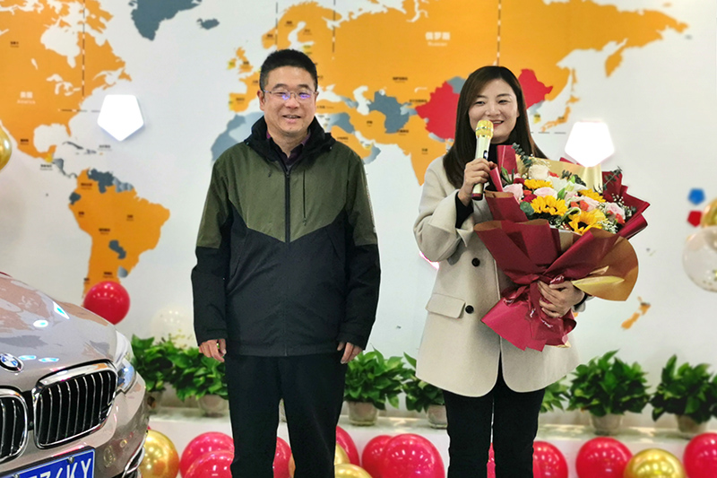 1635584533354741.jpg 【整理】寶馬530交車(chē)儀式7L1030褚少青.jpg