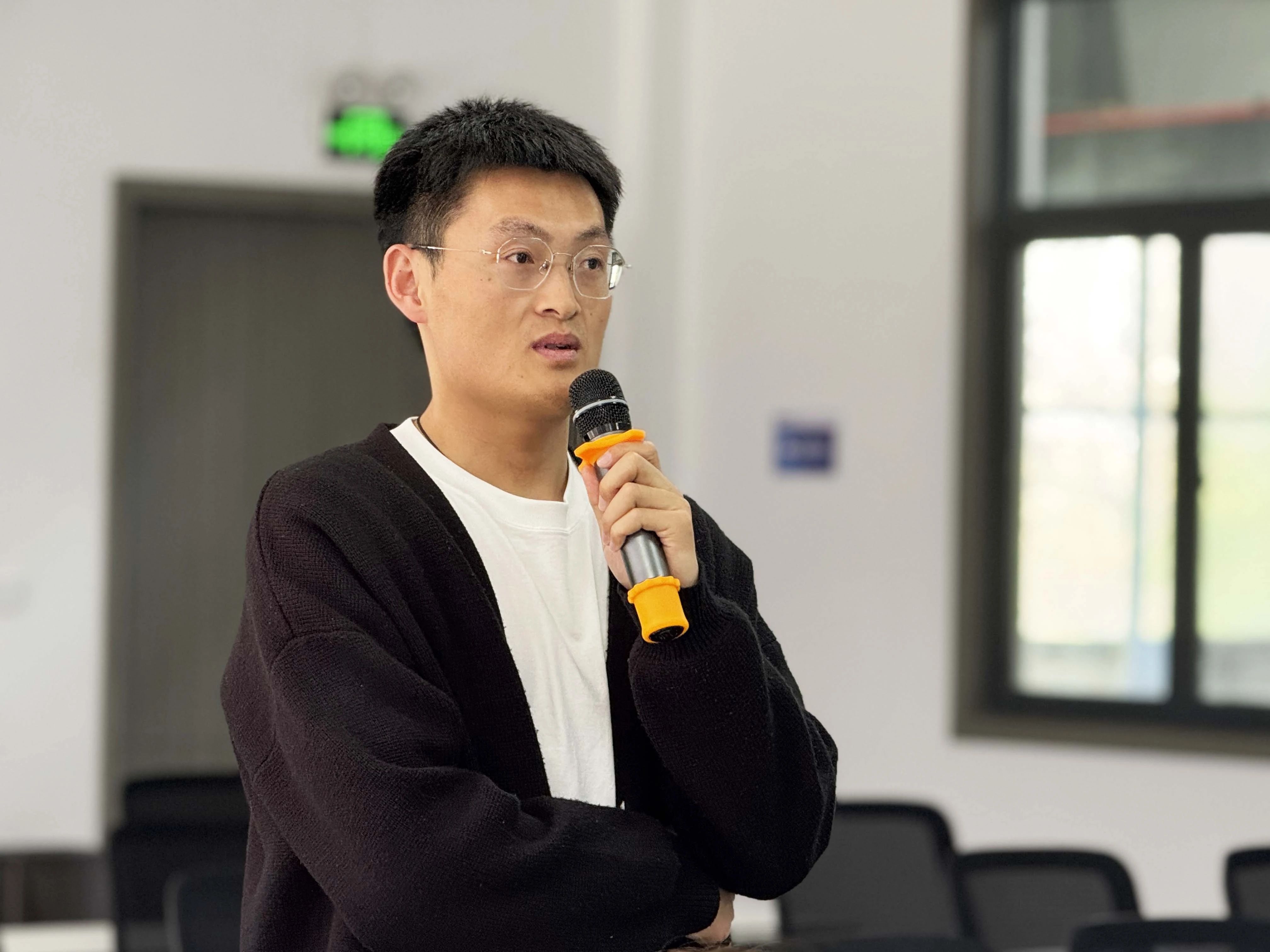 1713775477408244.jpg 1713775477408244.jpg