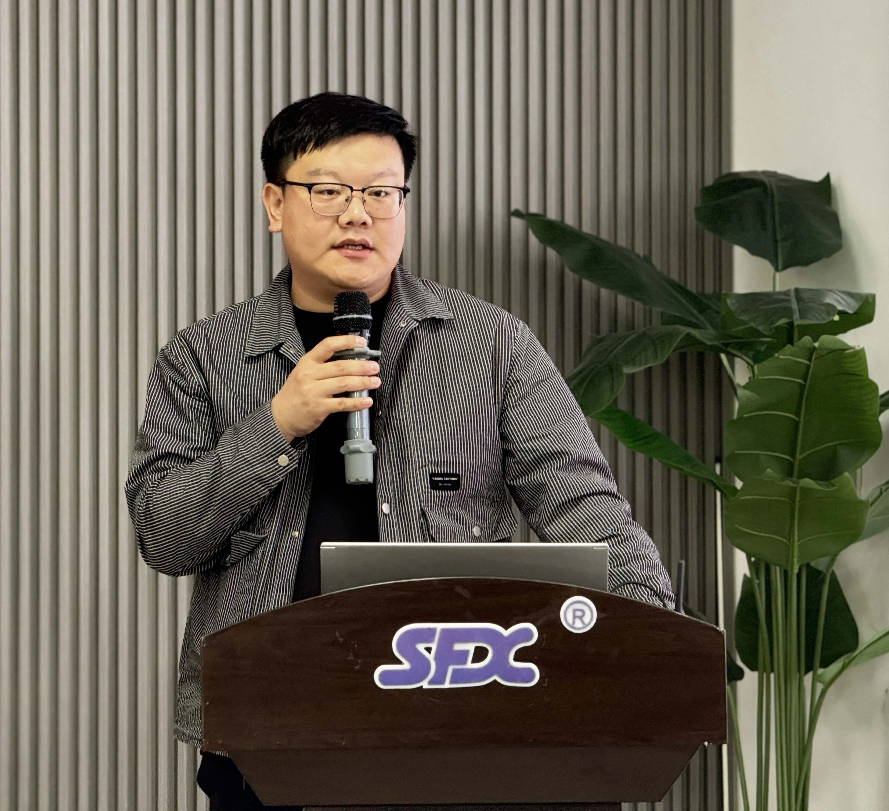 1713843482239377.jpg 1713843482239377.jpg