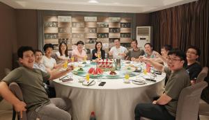 25年6月售后服務(wù)部前門牡丹烤鴨店團(tuán)建